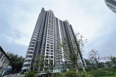 仁和孚日工业园区??惠达公寓??学区房?黄金楼层94.46